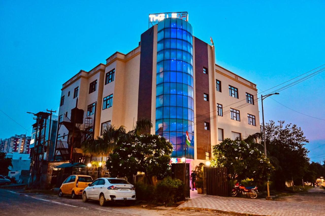 Hotel The Leaf - Gomti Nagar 勒克瑙 外观 照片