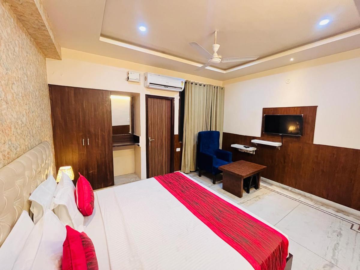 Hotel The Leaf - Gomti Nagar 勒克瑙 外观 照片