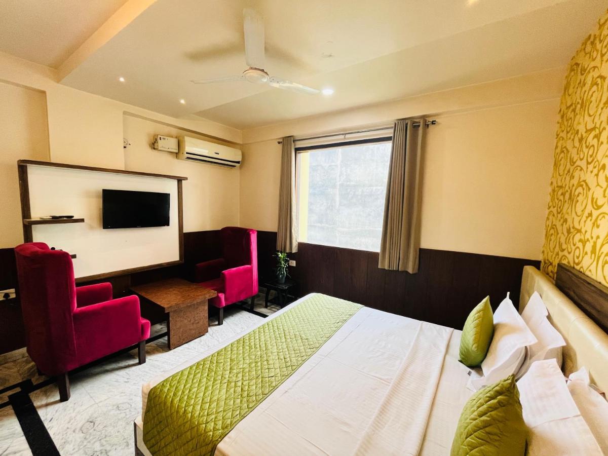 Hotel The Leaf - Gomti Nagar 勒克瑙 外观 照片