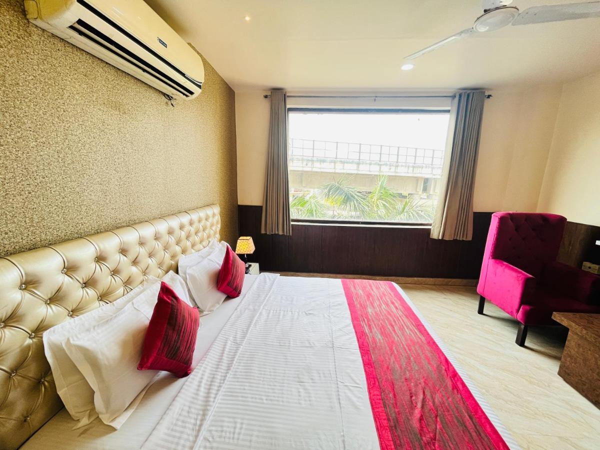 Hotel The Leaf - Gomti Nagar 勒克瑙 外观 照片