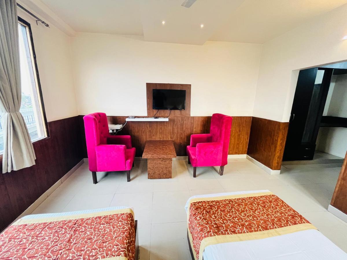 Hotel The Leaf - Gomti Nagar 勒克瑙 外观 照片