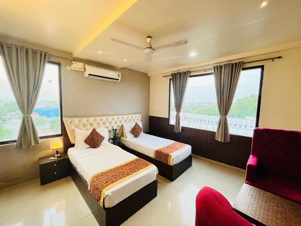 Hotel The Leaf - Gomti Nagar 勒克瑙 外观 照片