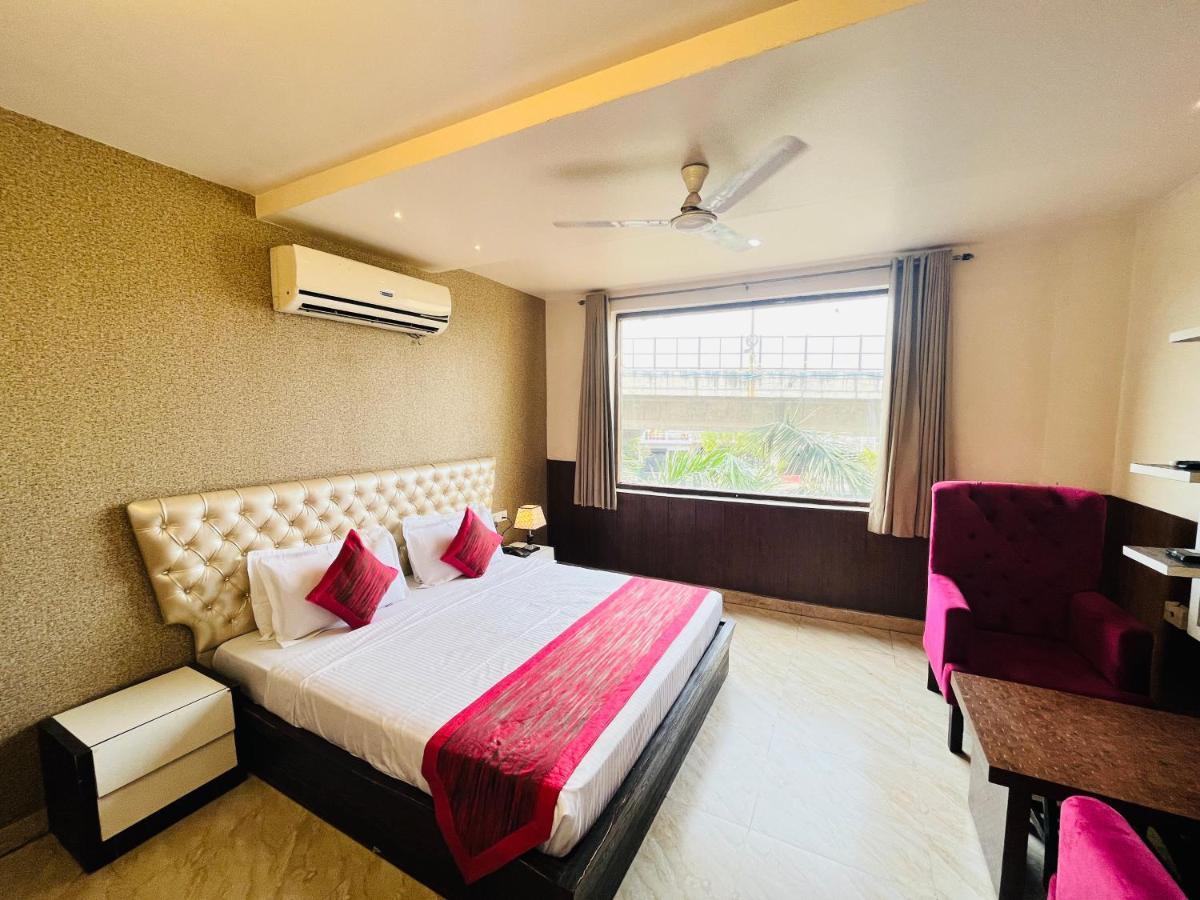 Hotel The Leaf - Gomti Nagar 勒克瑙 外观 照片